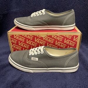 Lightly used Vans canvas sneakers, women’s size 6.5 (men’s size 5) pewter in box